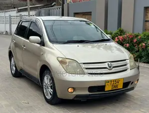 Toyota IST 2004 Beige