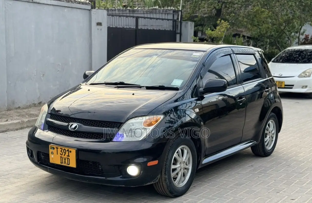 Toyota IST 2006 Black