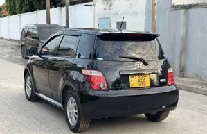 Toyota IST 2006 Black