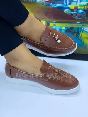 Viatu Vya Ngozi Vya Kike (New Stock)Ubora Wa Hali Ya Juu