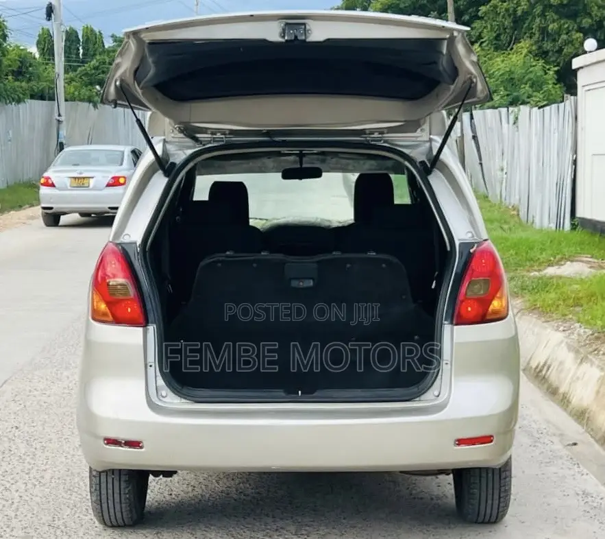 Toyota Corolla Spacio 2005 Silver