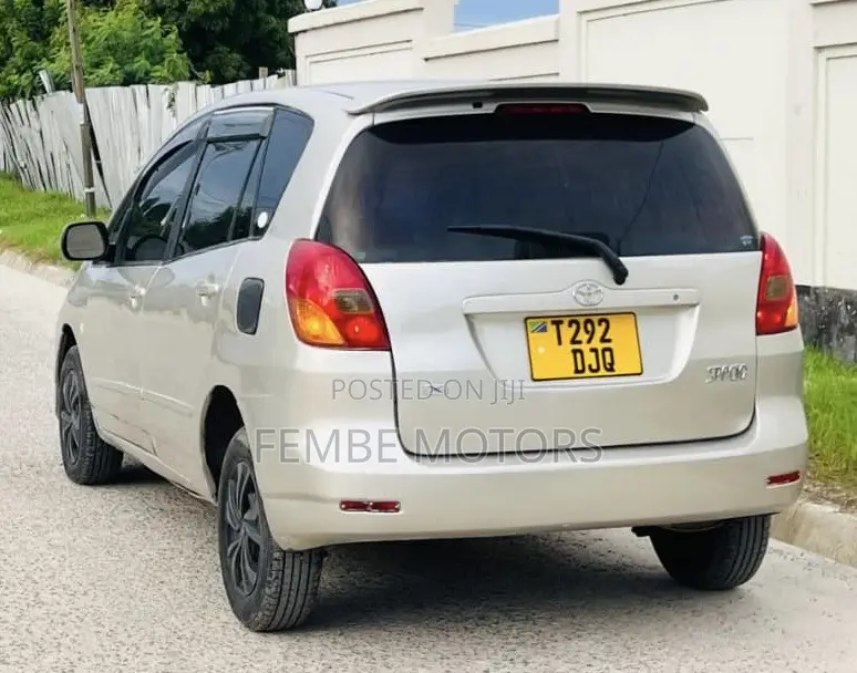 Toyota Corolla Spacio 2005 Silver