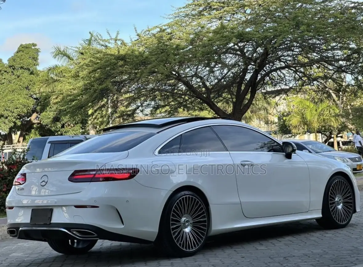 Mercedes-Benz E200 2017 White