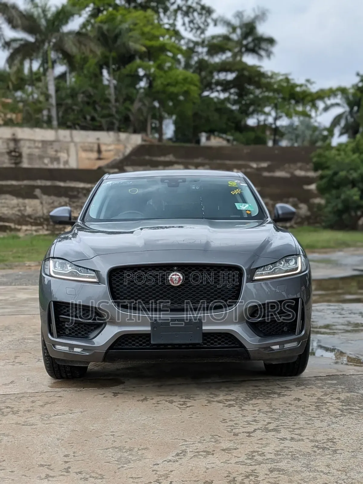 Jaguar F-Pace 2019 Gray