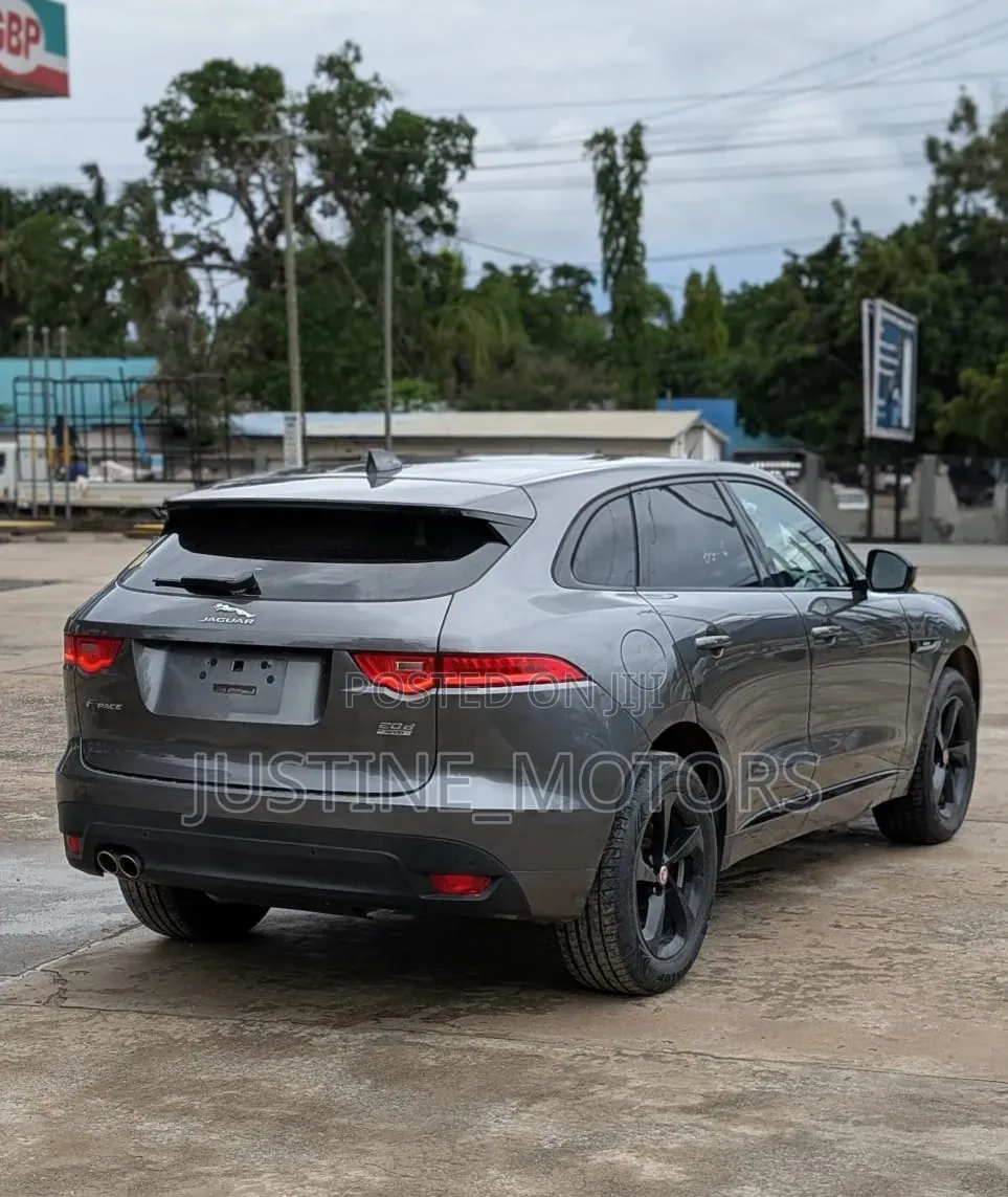 Jaguar F-Pace 2019 Gray