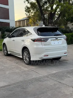 Toyota Harrier 2016 White