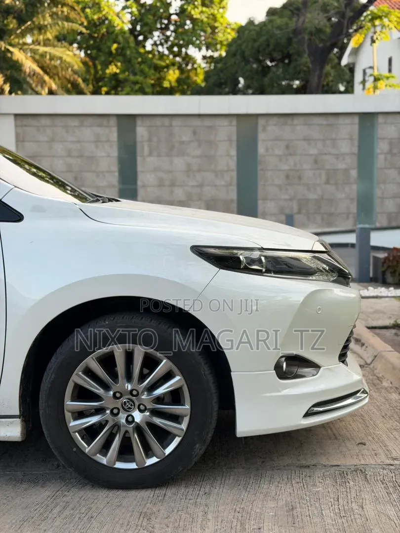 Toyota Harrier 2016 White