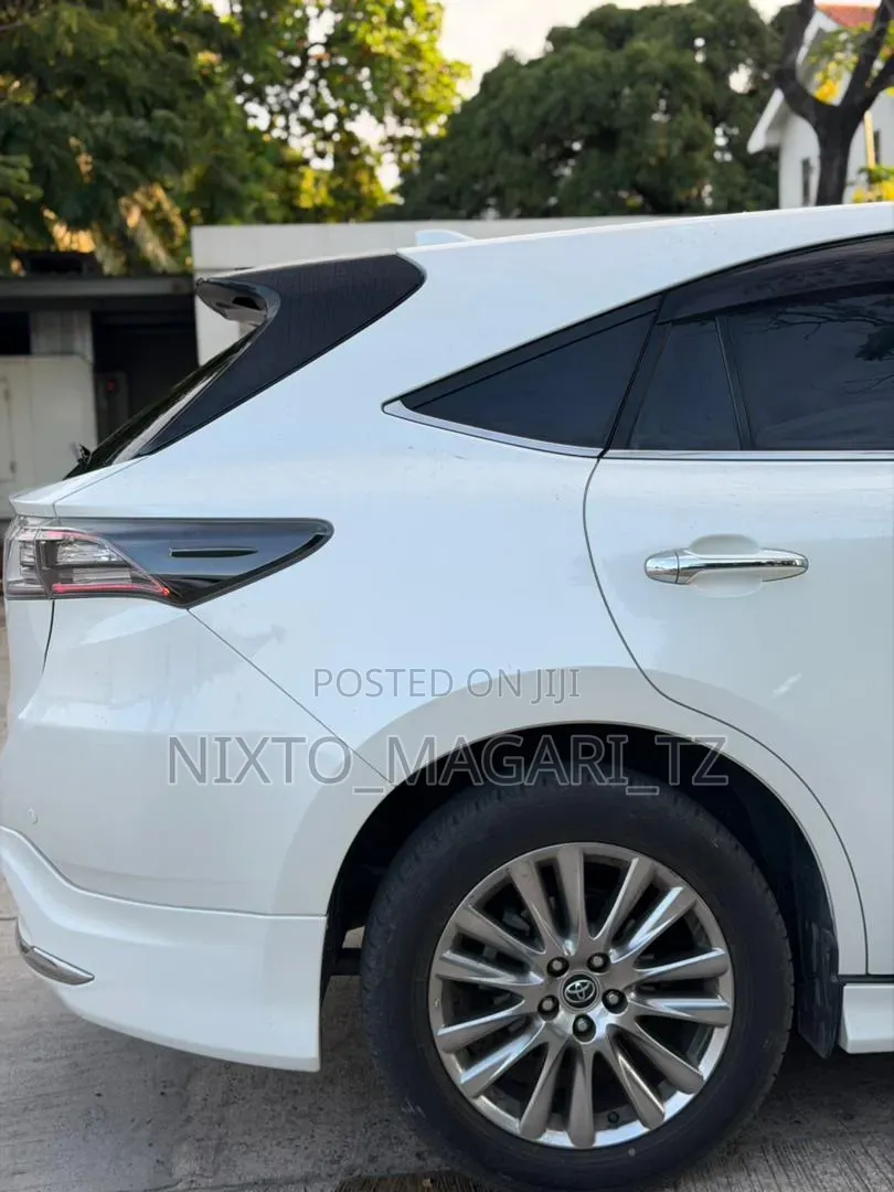 Toyota Harrier 2016 White