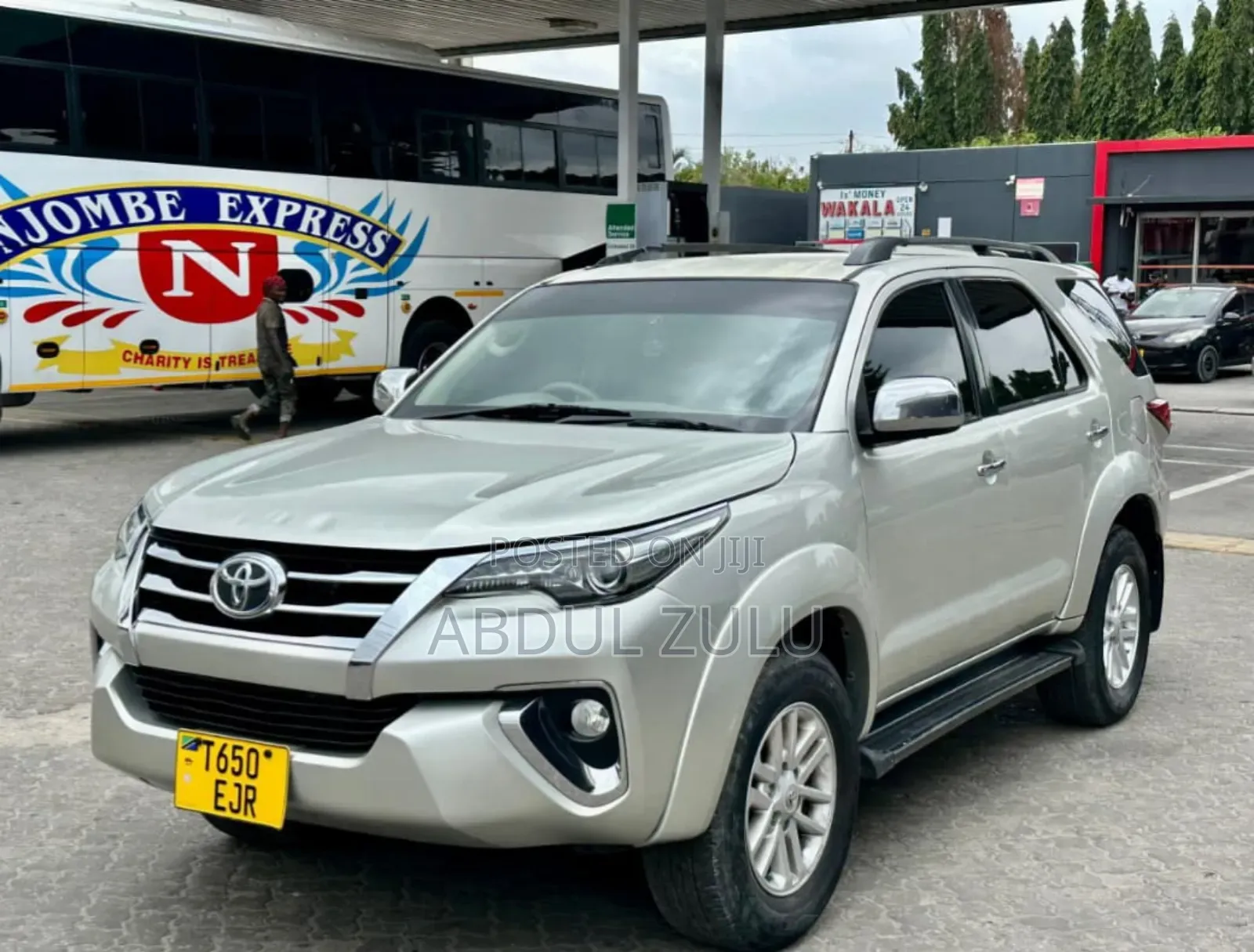 Toyota Fortuner 2015 Silver