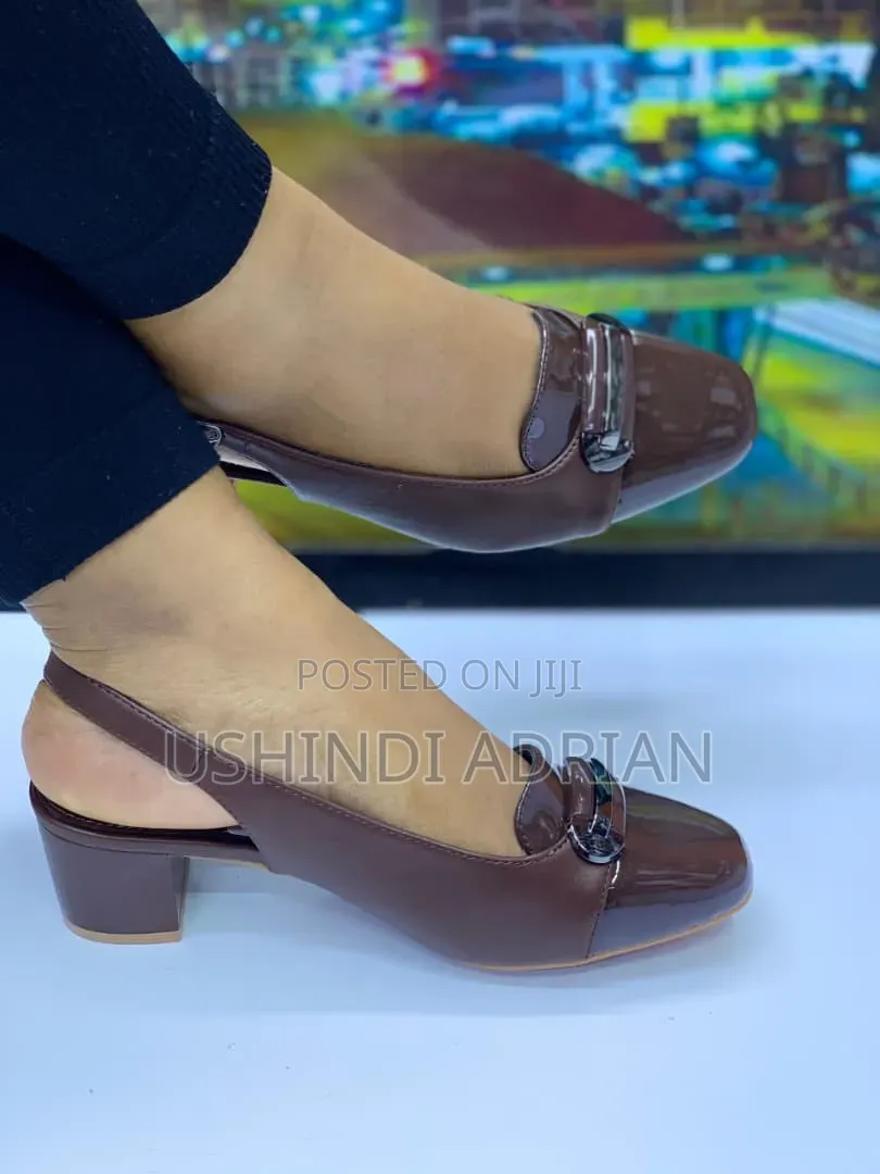 Viatu Vya Ngozi Vya Kike–New Collection 