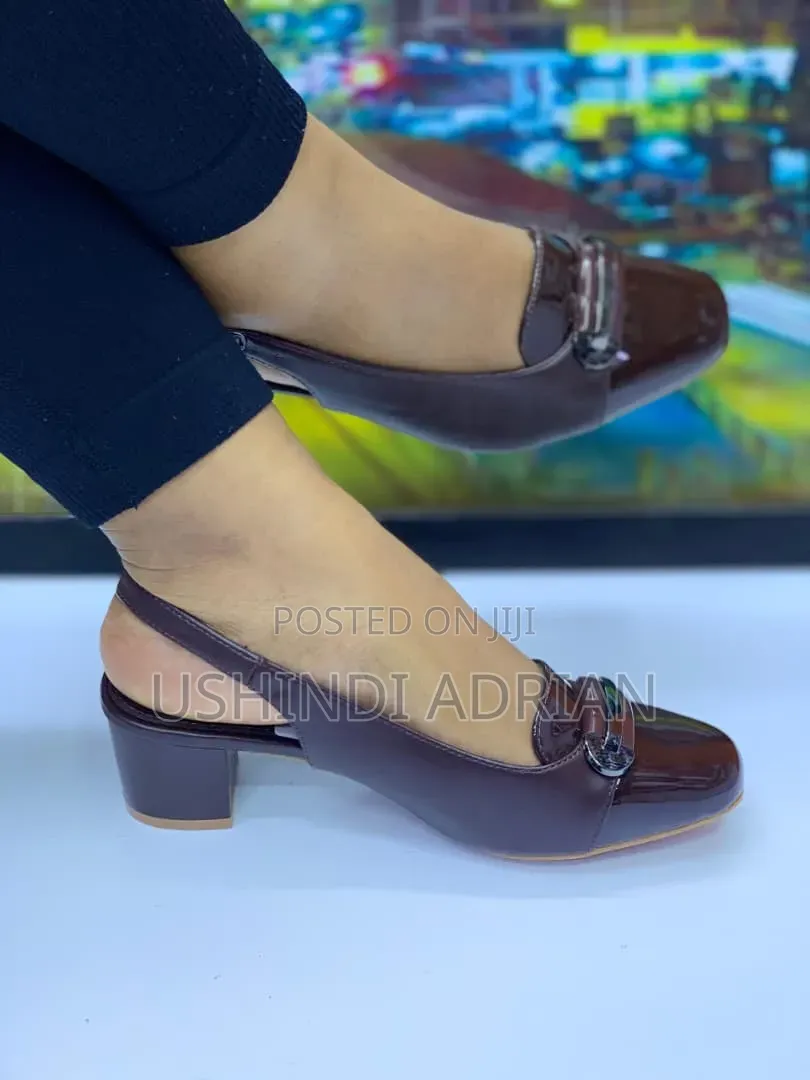 Viatu Vya Ngozi Vya Kike–New Collection 