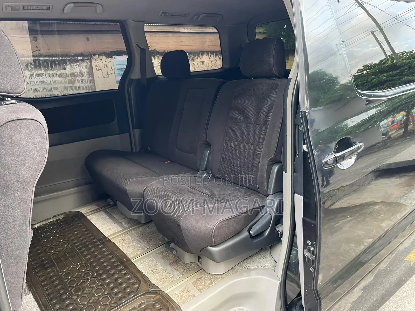 Toyota Alphard 2004 Black