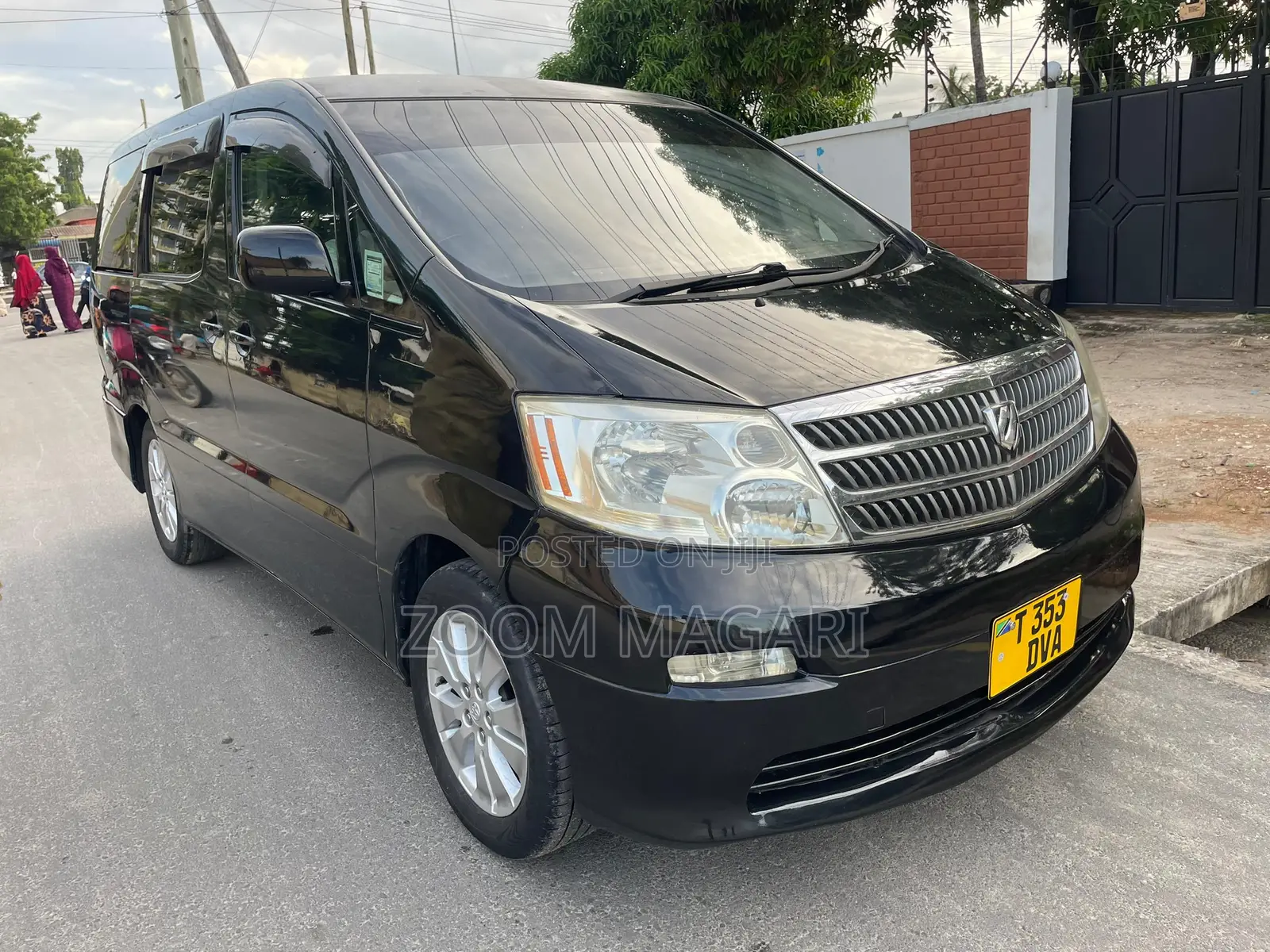 Toyota Alphard 2004 Black