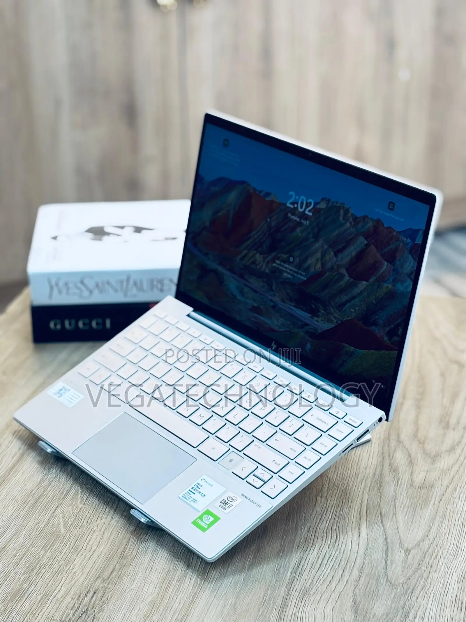 Laptop HP Envy 13 16GB Intel Core i7 SSD 1T