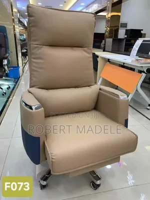 Boss Kiti Chair
