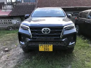 Toyota Fortuner 2020 Gray