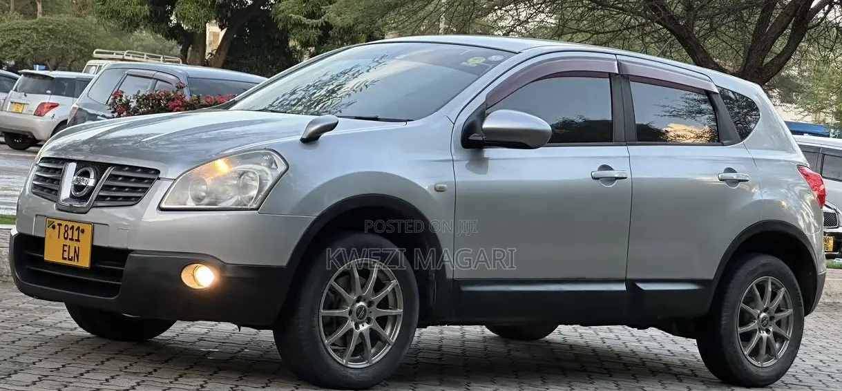 Nissan Dualis 2010 Silver