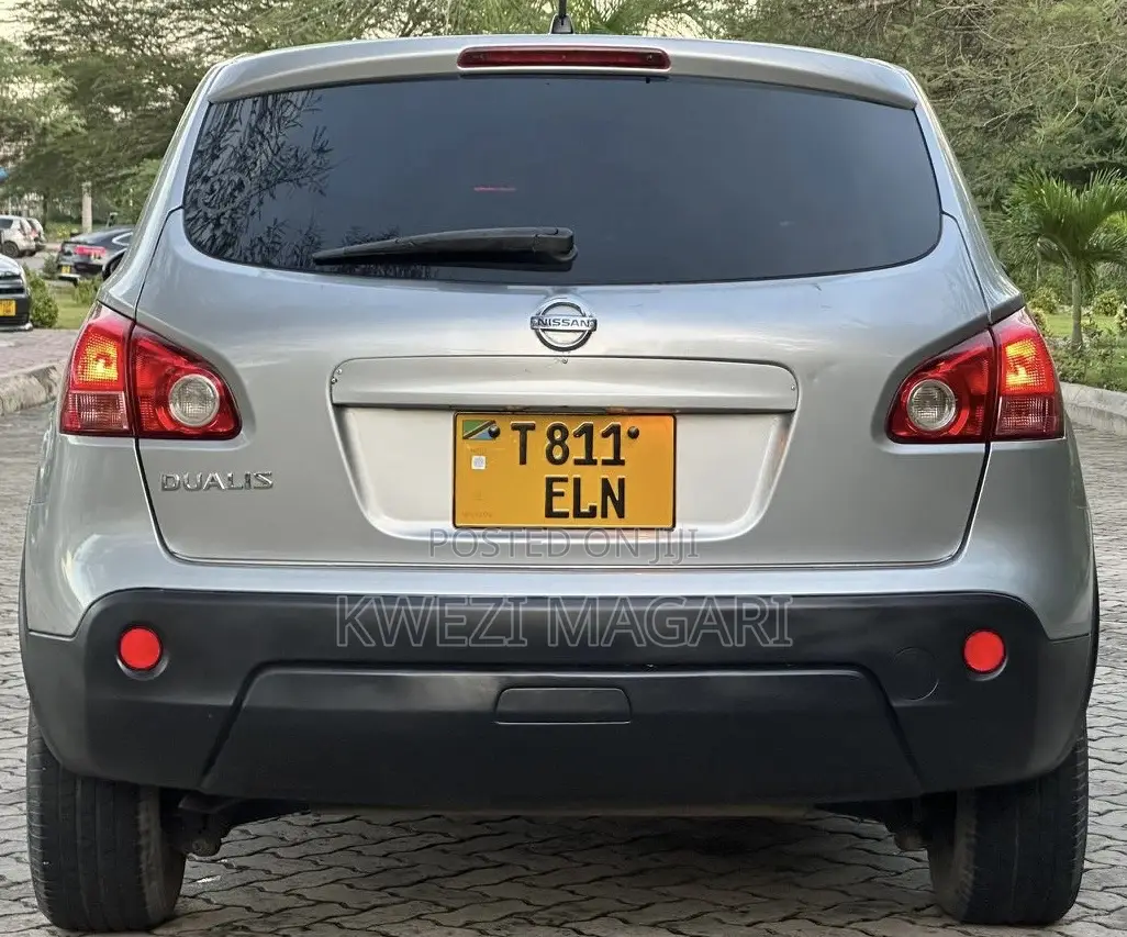 Nissan Dualis 2010 Silver