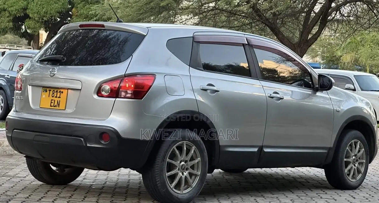 Nissan Dualis 2010 Silver