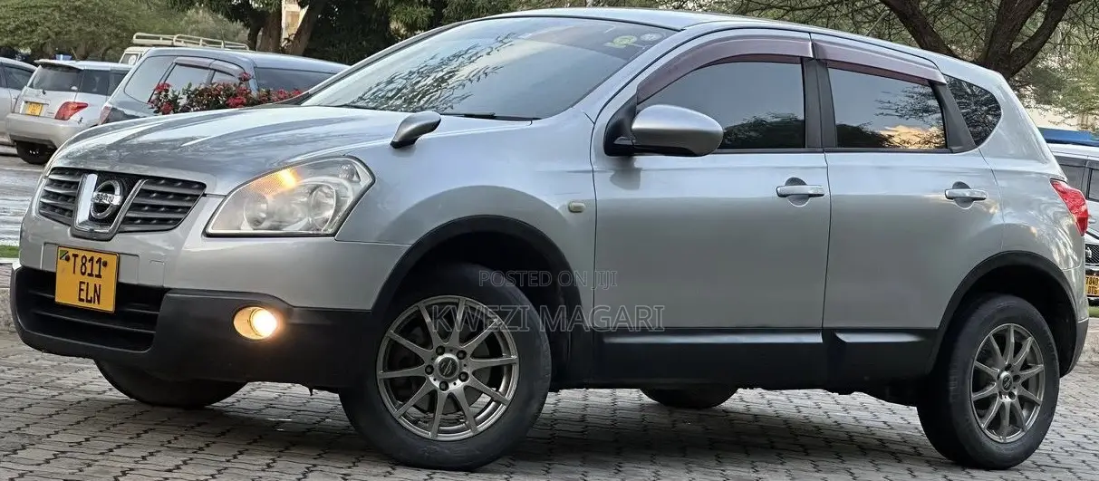 Nissan Dualis 2010 Silver
