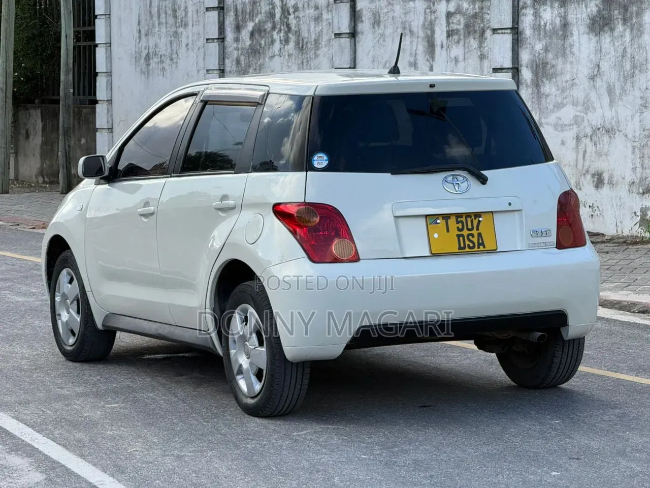 Toyota IST 2003 White