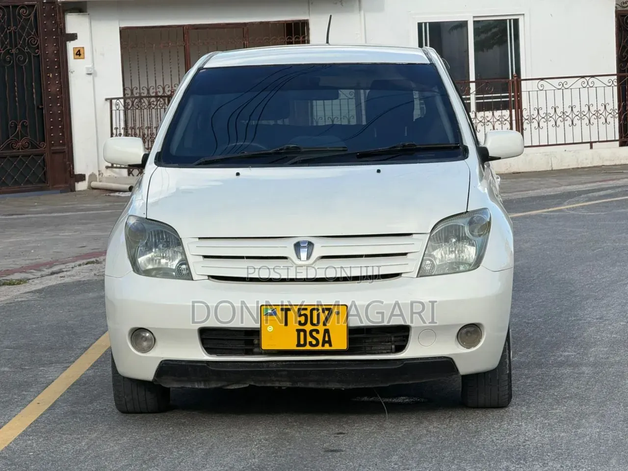Toyota IST 2003 White