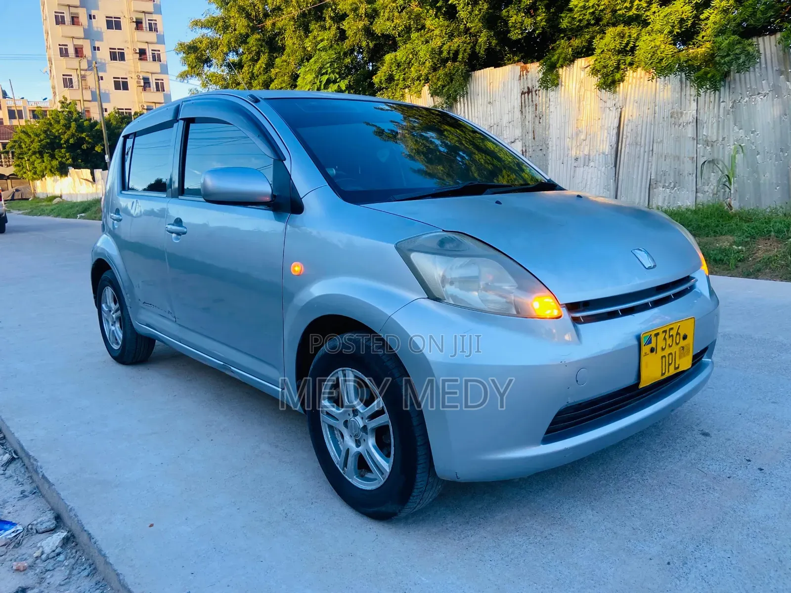 Toyota Passo 2005 Silver