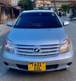 Toyota IST 2005 Silver