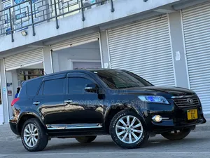 Toyota Vanguard 2011 Black