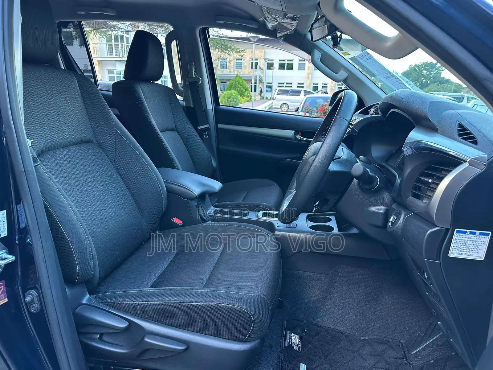 Toyota Hilux 2023 Blue