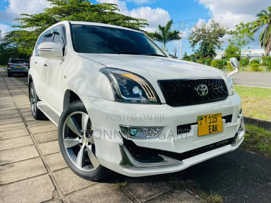 Toyota Land Cruiser Prado 2007 White