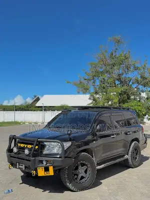 Toyota Land Cruiser 2010 Black