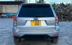 Subaru Forester 2009 Silver