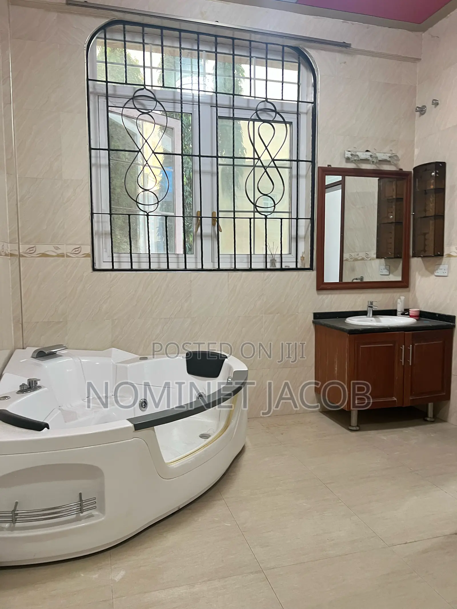 6bdrm House in Mbezi Beach Kilonga for sale