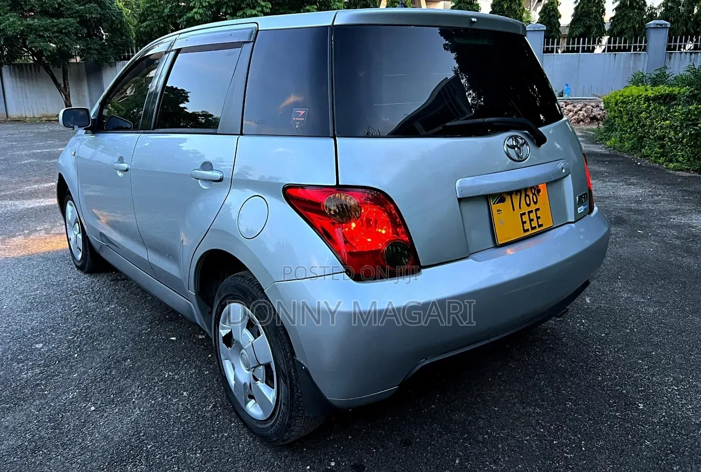 Toyota IST 2004 Silver