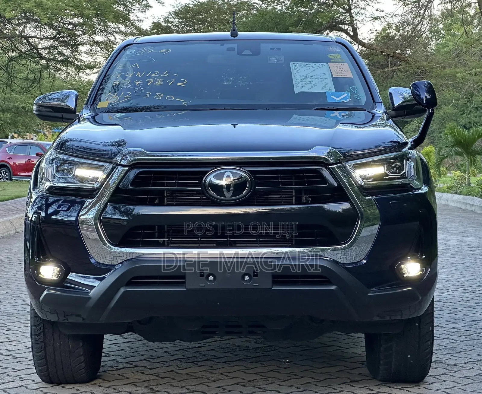 Toyota Hilux 2023 Blue