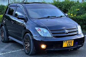 Toyota IST 2003 Black