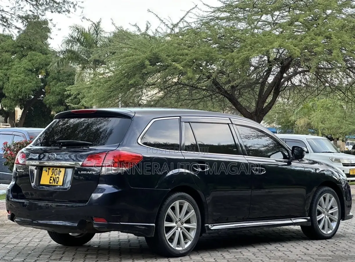 Subaru Legacy 2013 Blue