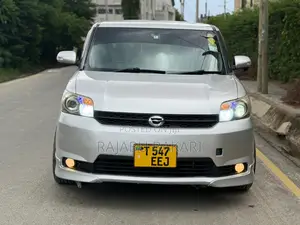 Toyota Corolla Rumion Hatchback 1.5 FWD 2010 Silver