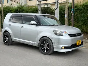 Toyota Corolla Rumion Hatchback 1.5 FWD 2010 Silver