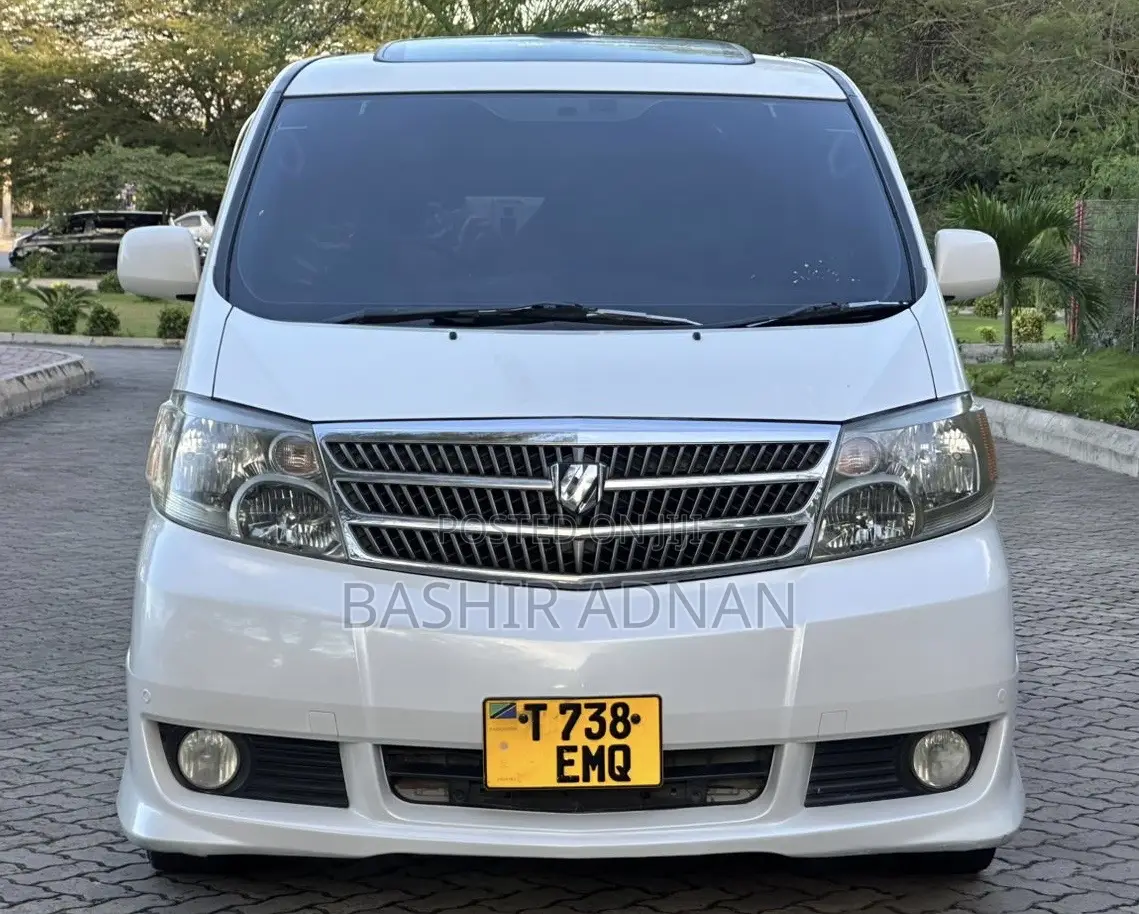 Toyota Alphard 3.0 Petrol FWD 2002 White