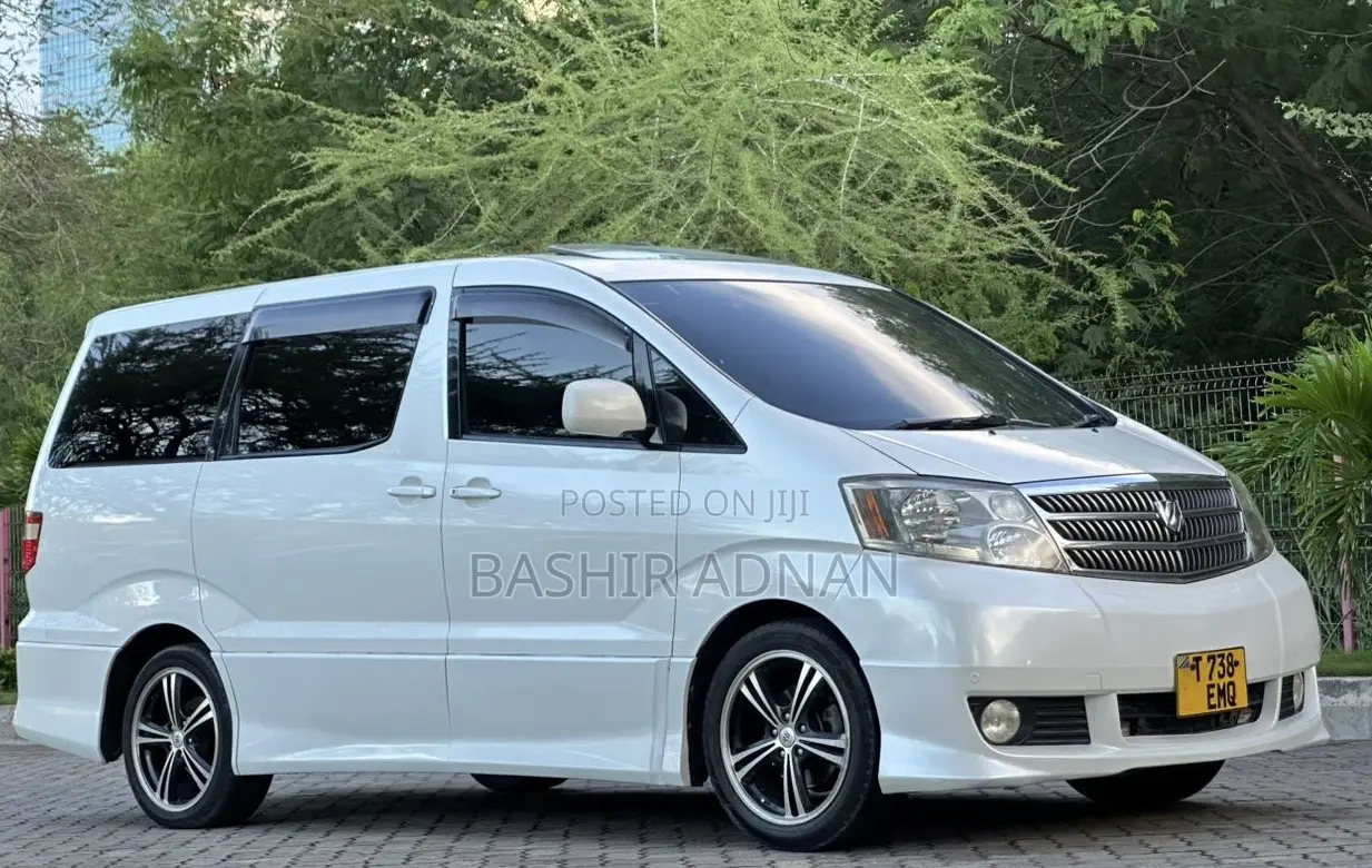 Toyota Alphard 3.0 Petrol FWD 2002 White