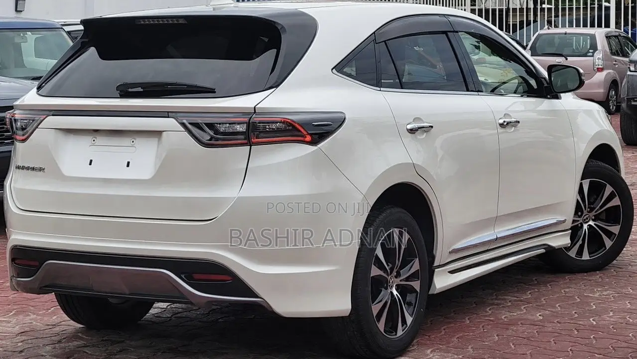 Toyota Harrier 2.0 2016 Pearl