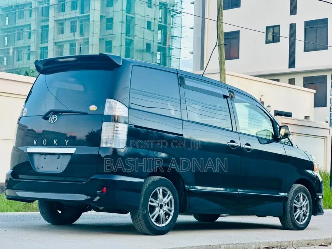 Toyota Voxy 2007 Matt Black