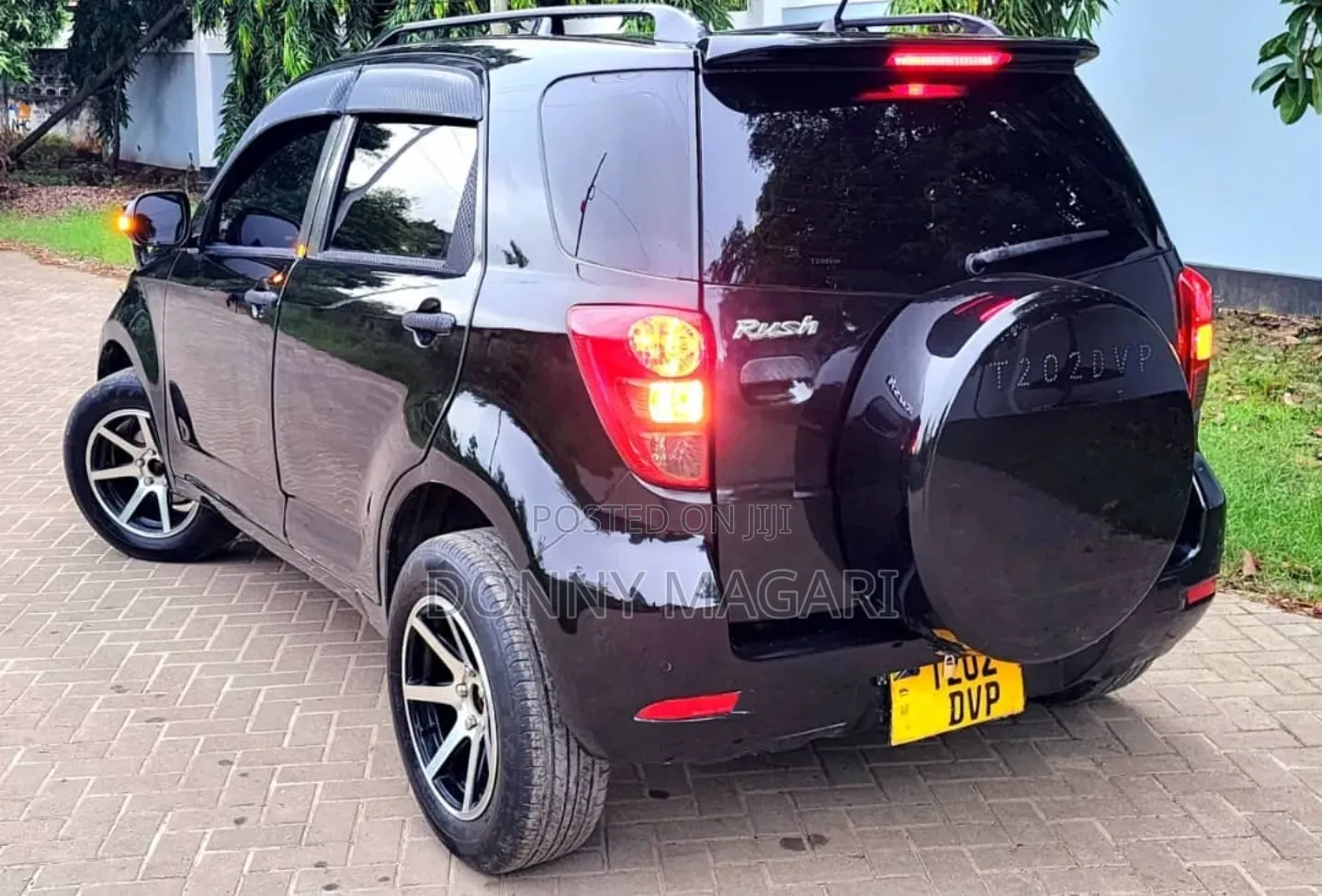 Toyota Rush 1.5 AWD 2006 Black