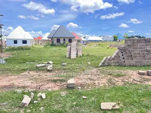 Kiwanja Kinauzwa Kipo Mwanza Kisesa