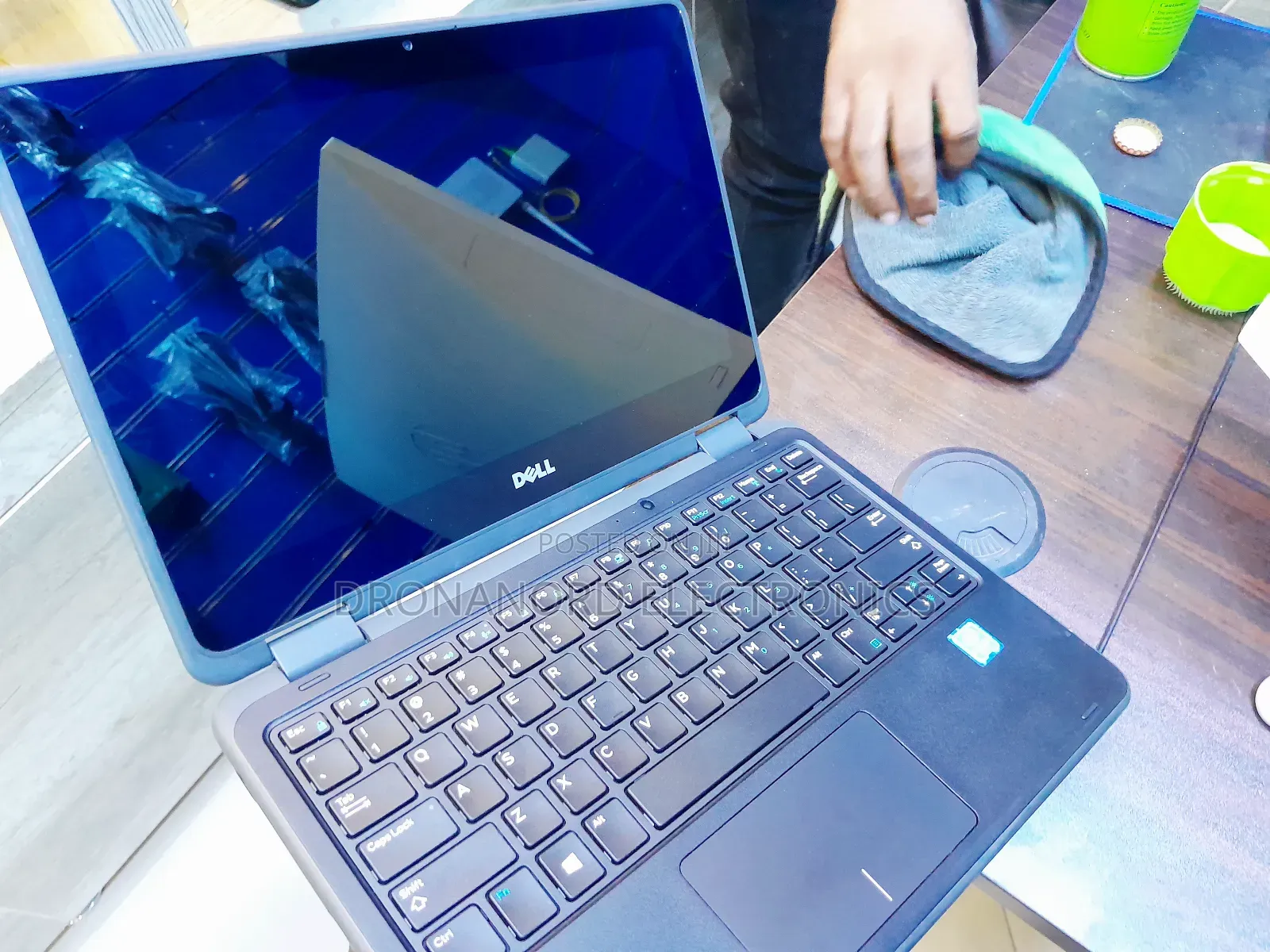 New Laptop Dell Latitude 3189 4GB Intel Pentium SSD 128GB