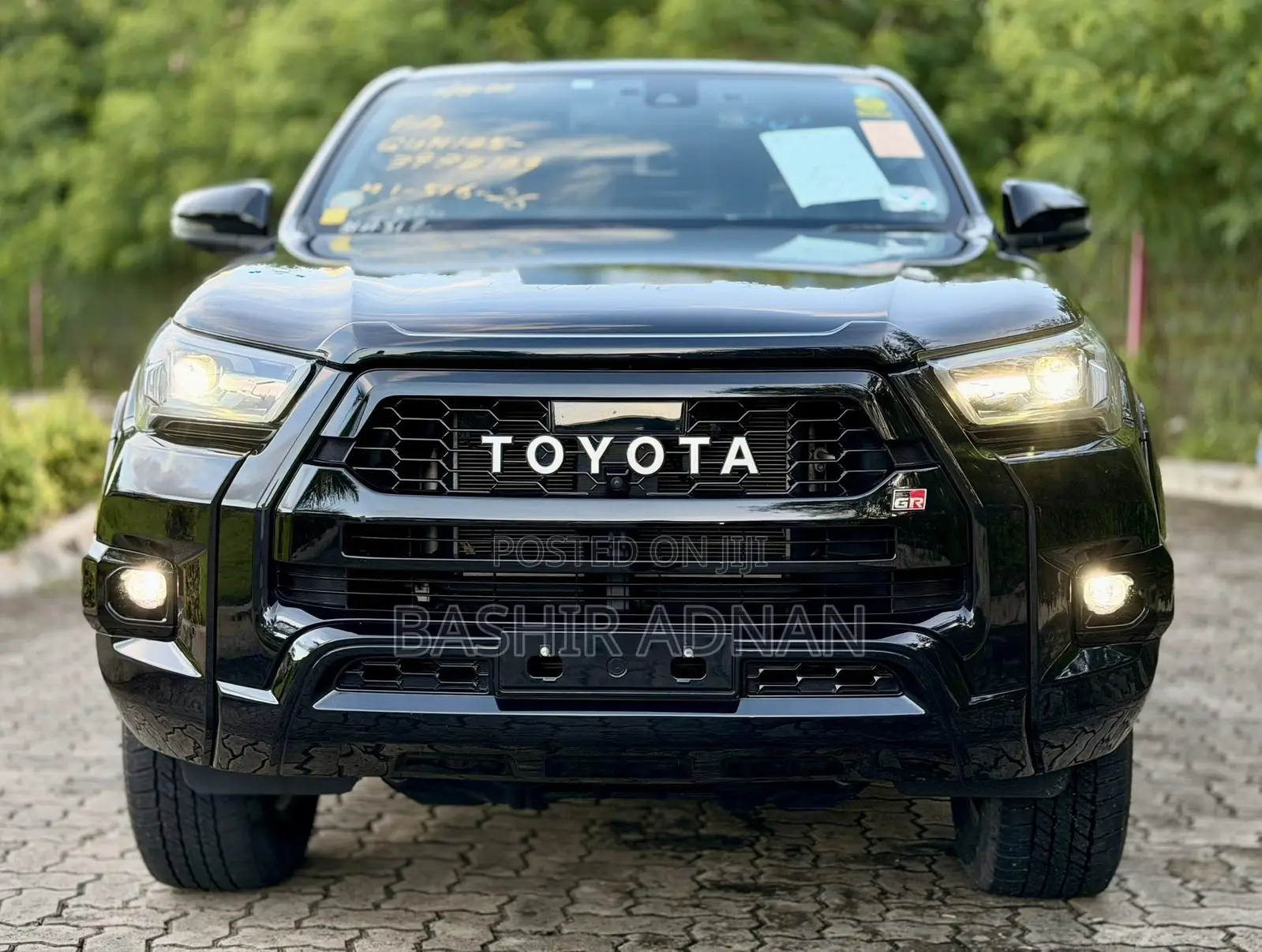 Toyota Hilux 2021 Black