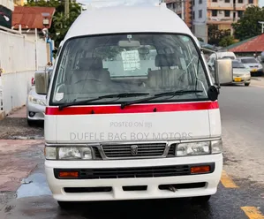 Nissan Caravan (Urvan) 2003 White