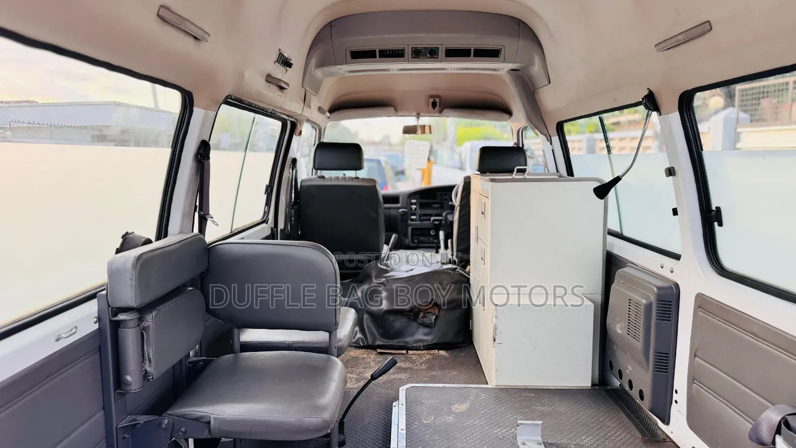 Nissan Caravan (Urvan) 2003 White